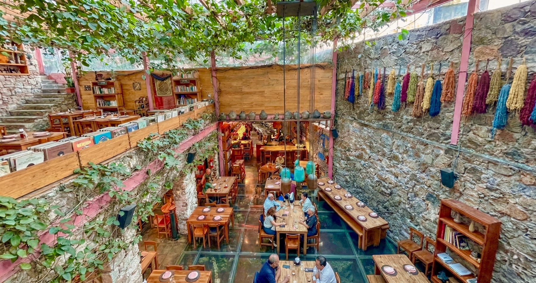 Tetetlán: The Geometry of What Is Essential